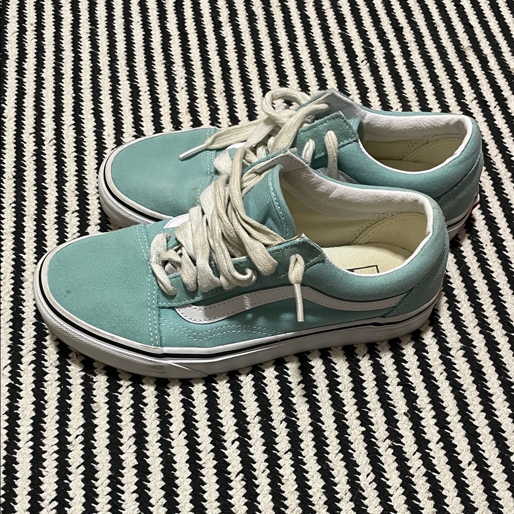 Vans Kid’s Old School Aqua Sneakers with Suede Toe Women’s 6.5 Men’s 5.0